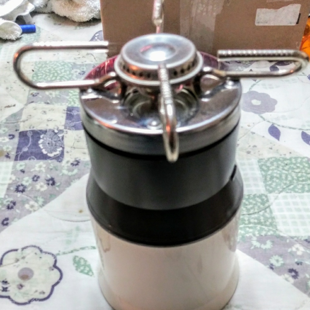 New Qwiklite butane camping stovetop